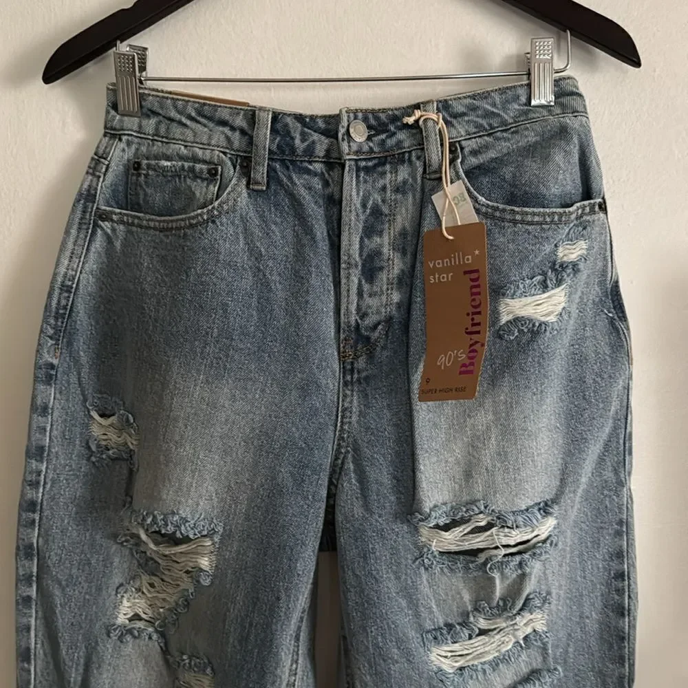 Vanilla Star Distressed Boyfriend 90’s Jeans in dark Wash NWT